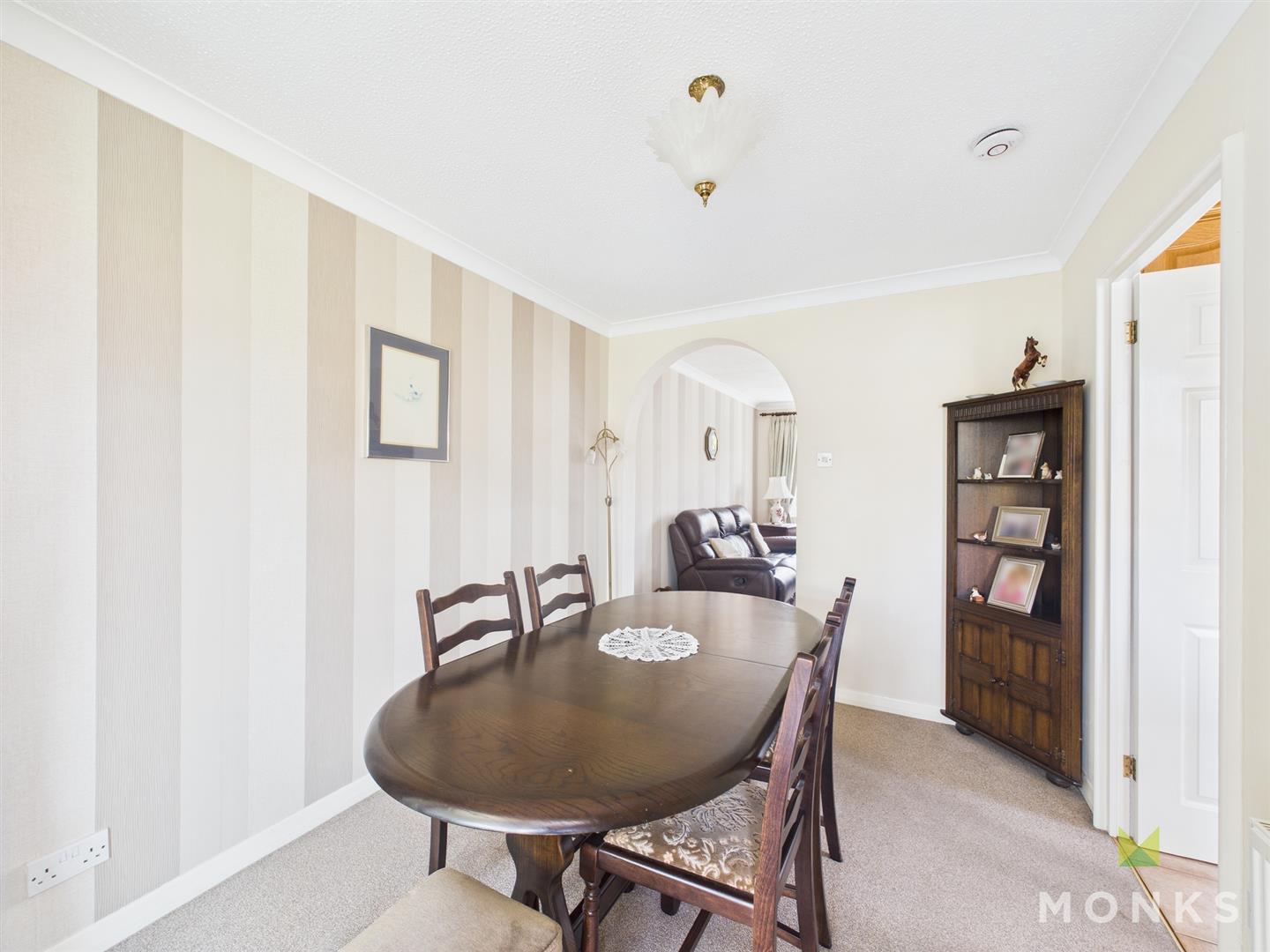 4 Woodpecker Close, Shrewsbury, SY1 4UB SSTC